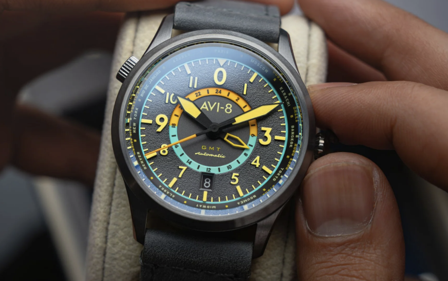 AV-4120 – Flyboy Wingman Worldtimer GMT Automatic: Elevate Your Journey