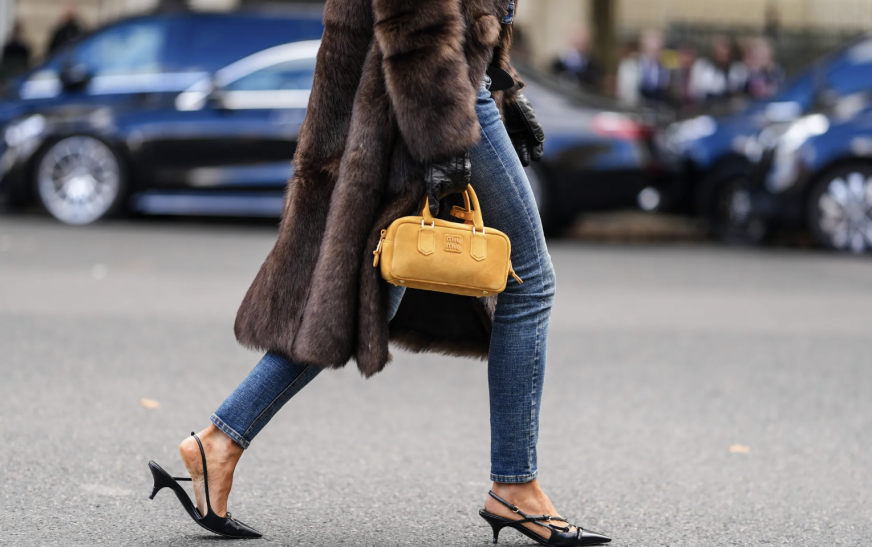 Low-Rise Skinny Jeans Are Back in Style – With a Modern Twist!