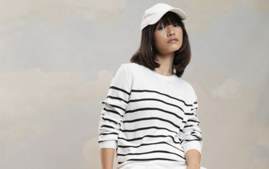 Are Crewnecks More Popular with Men or Women?