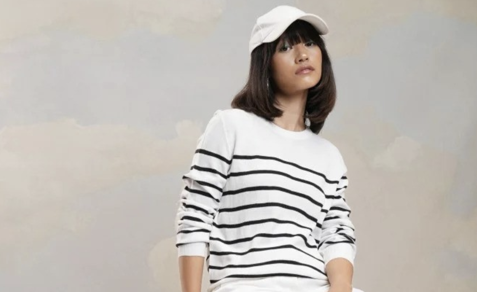 Are Crewnecks More Popular with Men or Women?